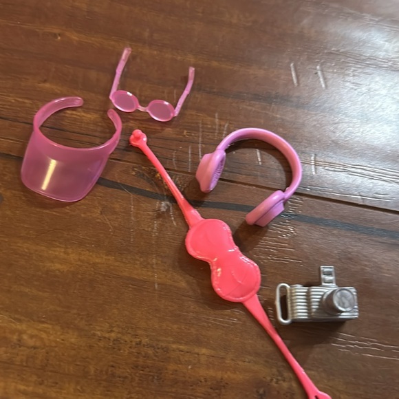 Barbie doll pink‎ travel backpack and accessories - Picture 4 of 4